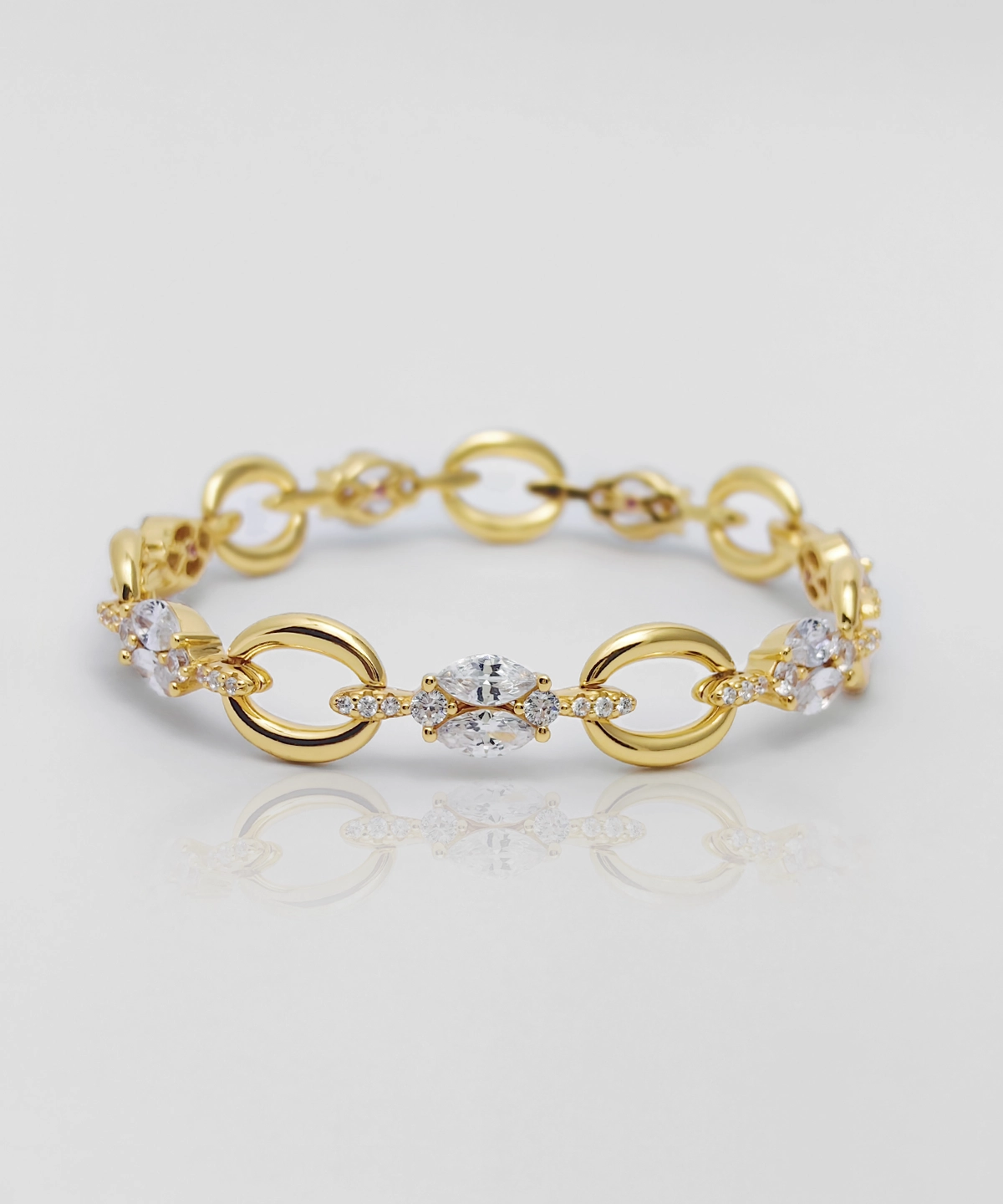Stellar Loops Sterling silver gold plated pigeon egg diamond bracelet 02