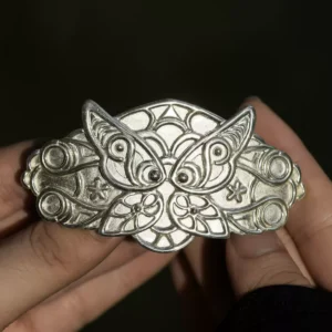 A close-up of the Elven Fern Hair Clip, crafted in 925 sterling silver, showcasing elegant fern-inspired details with a fantasy aesthetic.
