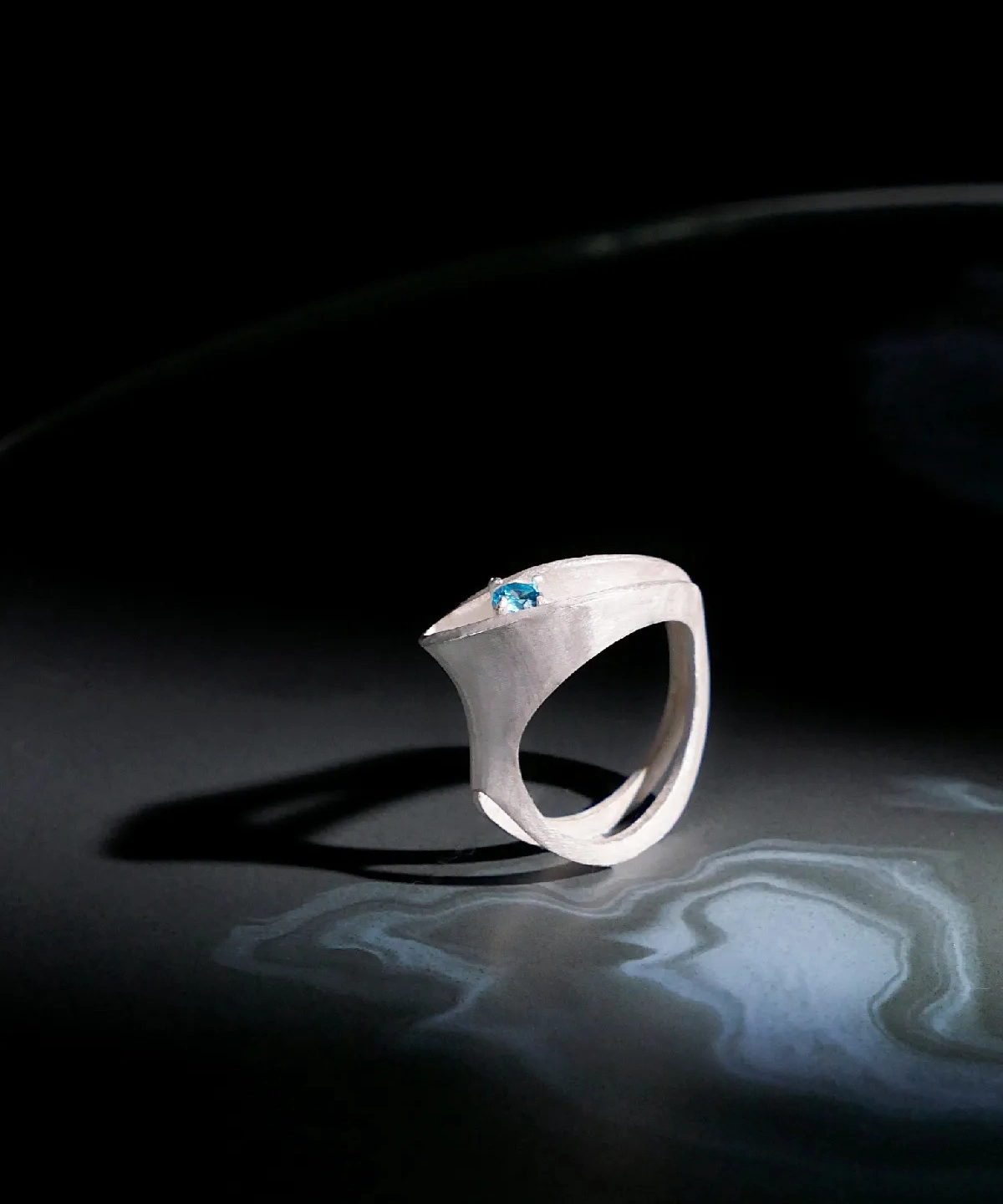 Nebula S925 Sterling Silver Sculptural Ring 01