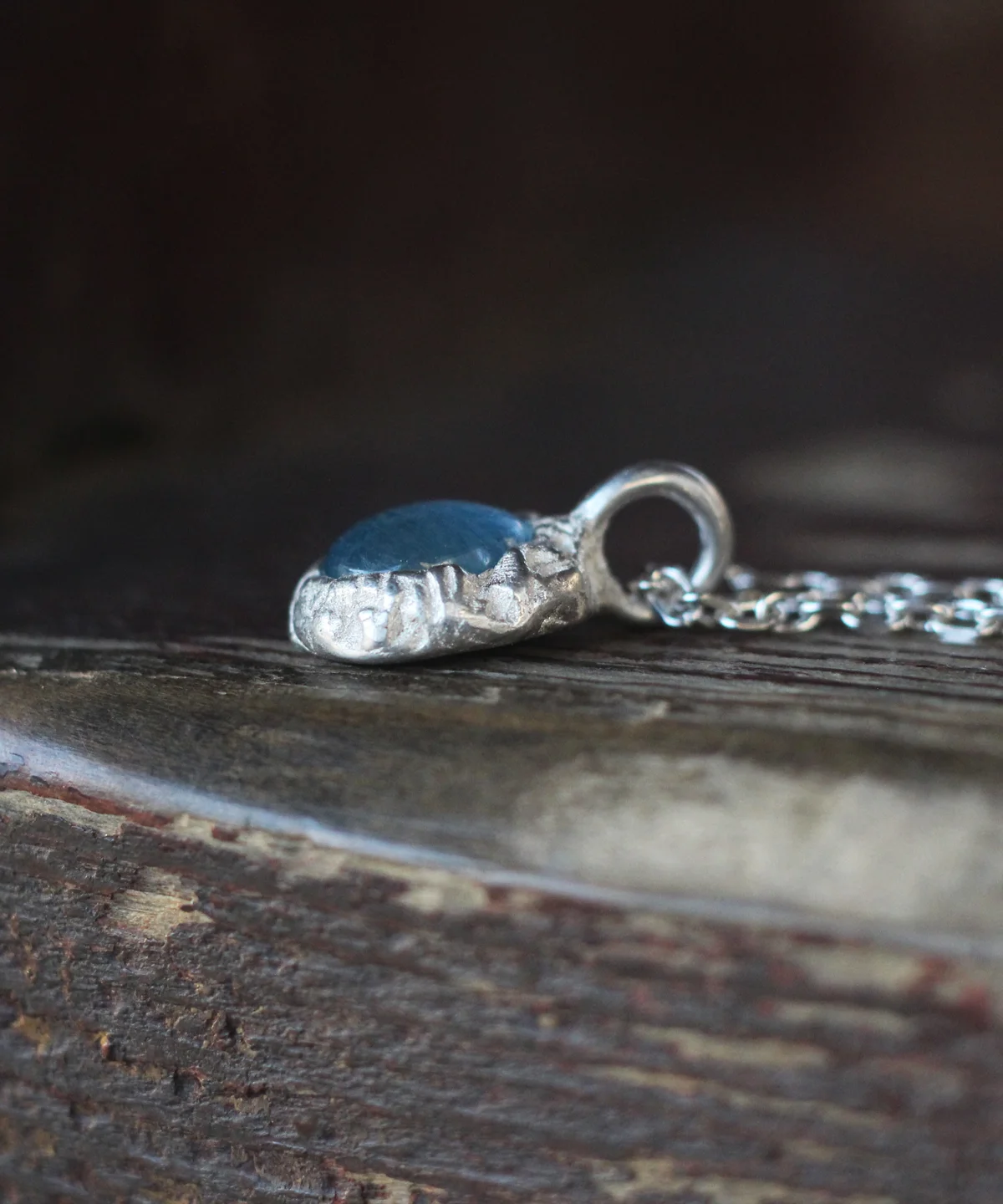 925 Silver Natural Aquamarine Necklace featuring an oval-cut aquamarine gemstone in a handcrafted textured silver setting with a fine sterling silver chain. Handmade gemstone jewelry by Lazesoul.