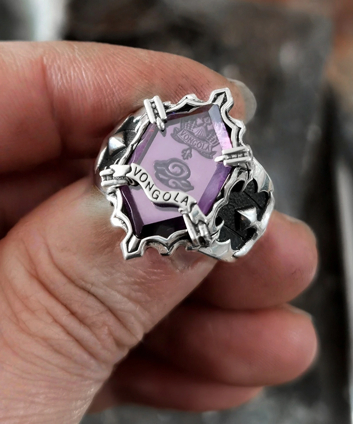 S925 Sterling Silver Guardian Ring with cloud emblem and Vongola inscription, inspired by Katekyo Hitman Reborn anime. Handmade anime jewelry with purple gemstone and fine craftsmanship, designed for anime fans and collectors.