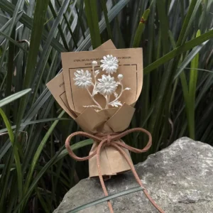 A rustic kraft paper mini daisy bouquet with sterling silver flower design, handmade by Lazesoul. Perfect as unique art gifts, this 925 sterling silver daisy bouquet blends nature-inspired elegance with artisanal craftsmanship.