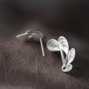 Elegant Sylph Dancer S925 Sterling Silver Fantasy Handmade Earrings by Lazesoul. Organic petal‑like design with polished shine, artisan craftsmanship, and nature‑inspired artistry. Perfect for fantasy jewelry lovers.