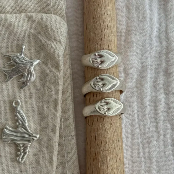 Flying Bird Ring-Handmade 999 Silver Signet Pinky Ring 01 Flying Bird Ring-Handmade 999 Silver Signet Pinky Ring 01