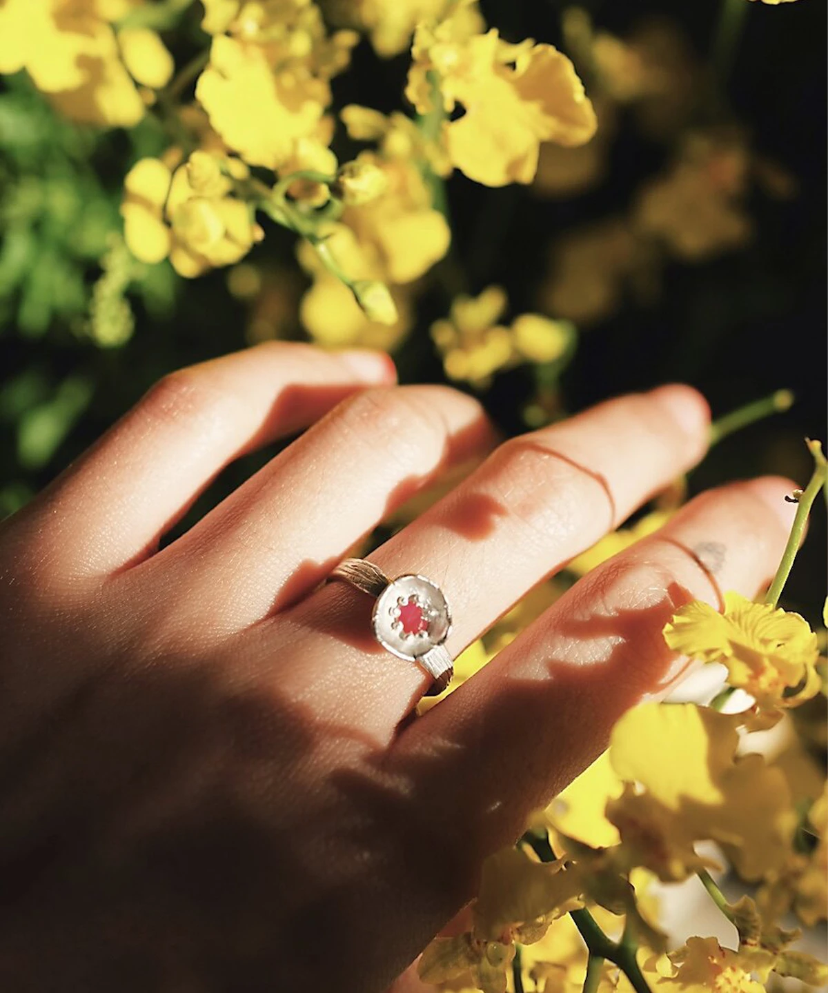 Poppy-Inspired Ruby Ring in S925 Sterling Silver 06 Poppy-Inspired Ruby Ring in S925 Sterling Silver 06