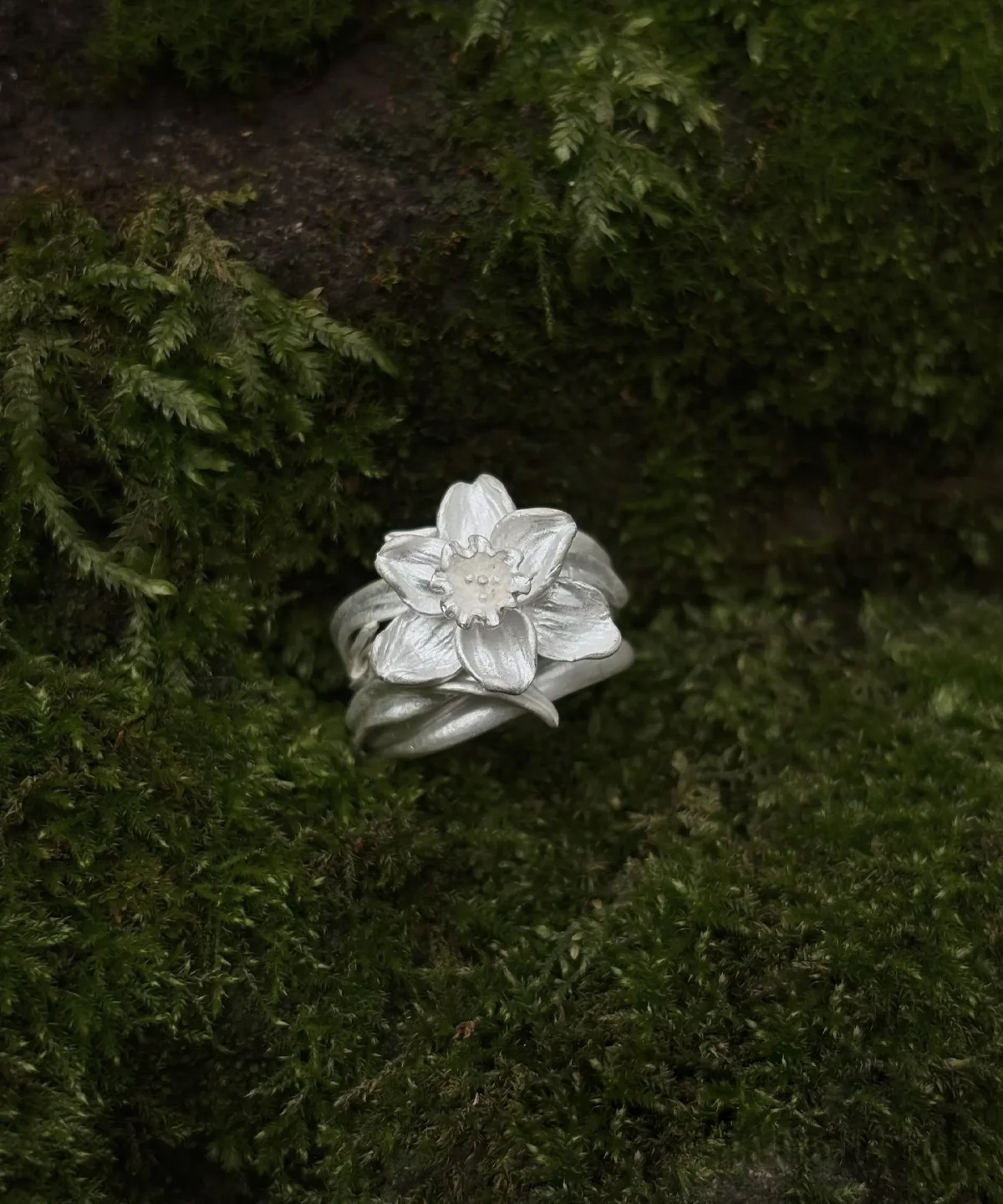 Daffodil Ring in S925 Sterling Silver March Birth Flower Ring 03 Daffodil Ring in S925 Sterling Silver March Birth Flower Ring 03