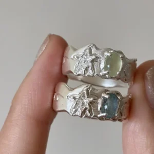 999 silver prehnite and aquamarine ring showing carved star motif detail