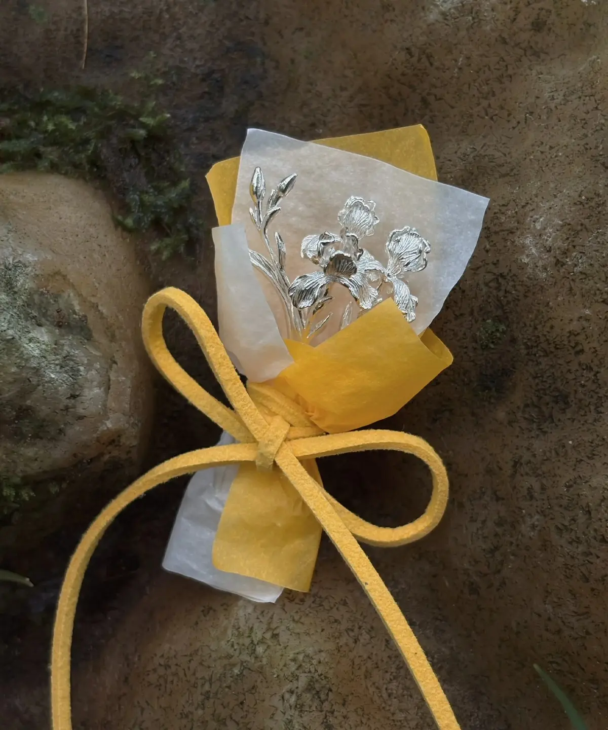 Miniature iris flower bouquet in 950 silver wrapped in white and ochre paper