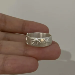 999 fine silver ocean ring with palm tree, seabird and star relief